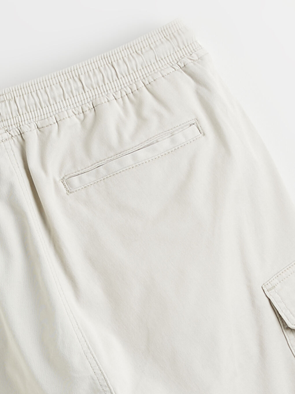 Bej Standart Kalıp Erkek Gabardin Kargo Şort-4