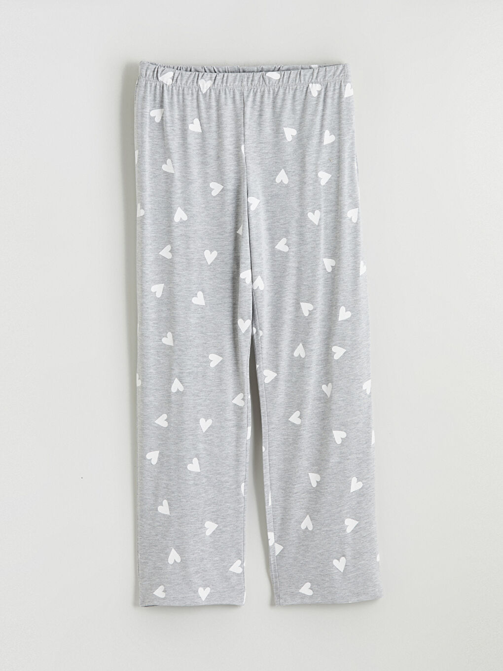 Women's Heart Print Pajama Bottoms with an Elastic Waist-4