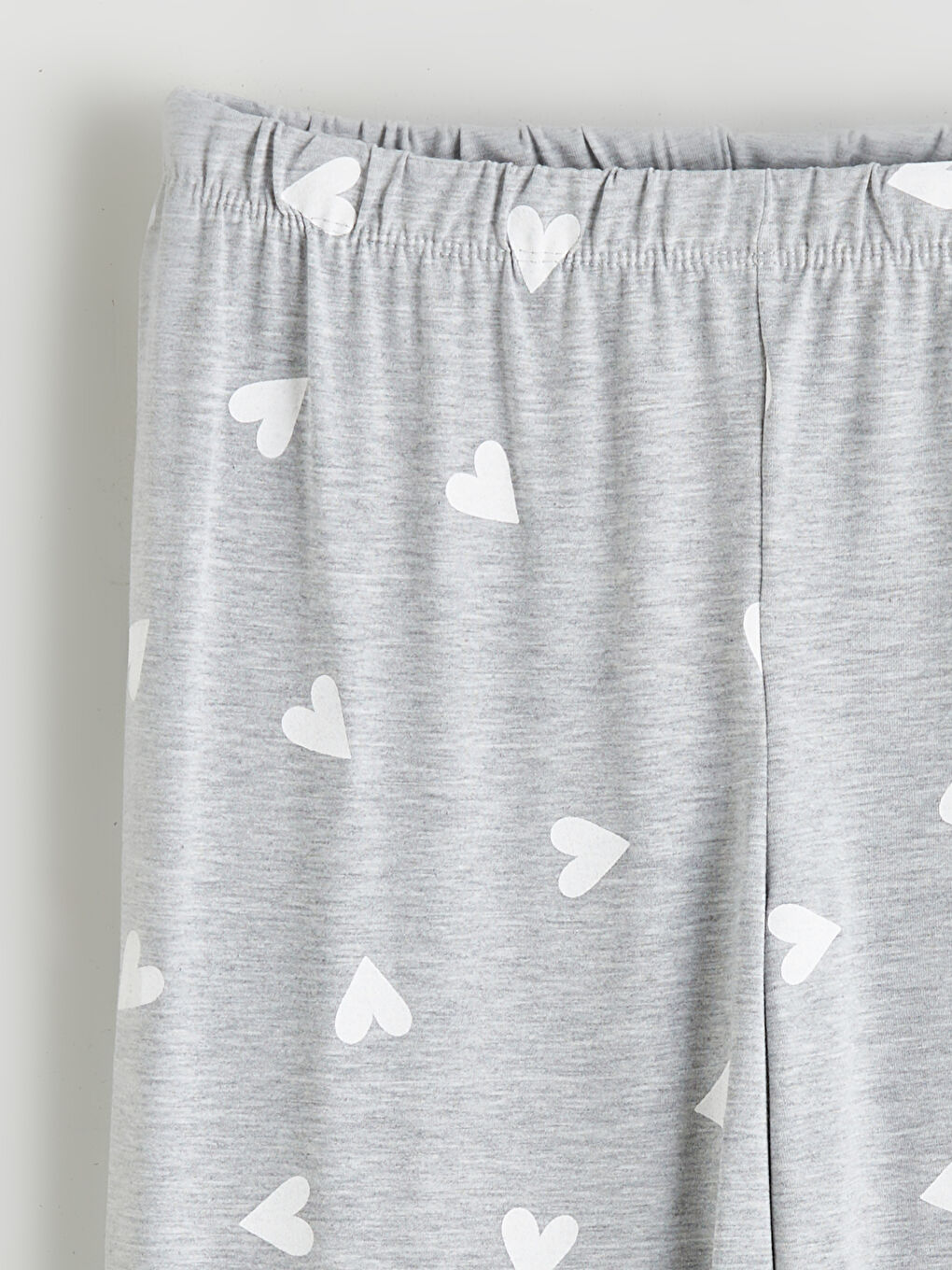 Women's Heart Print Pajama Bottoms with an Elastic Waist-5