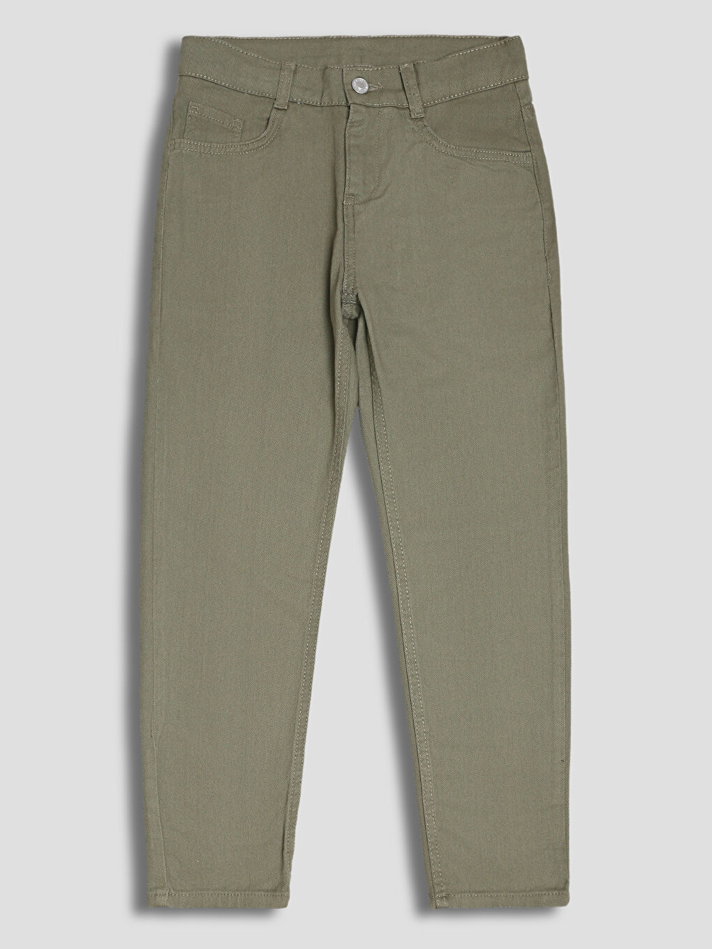 جينز للأولاد بقصة ضيقة