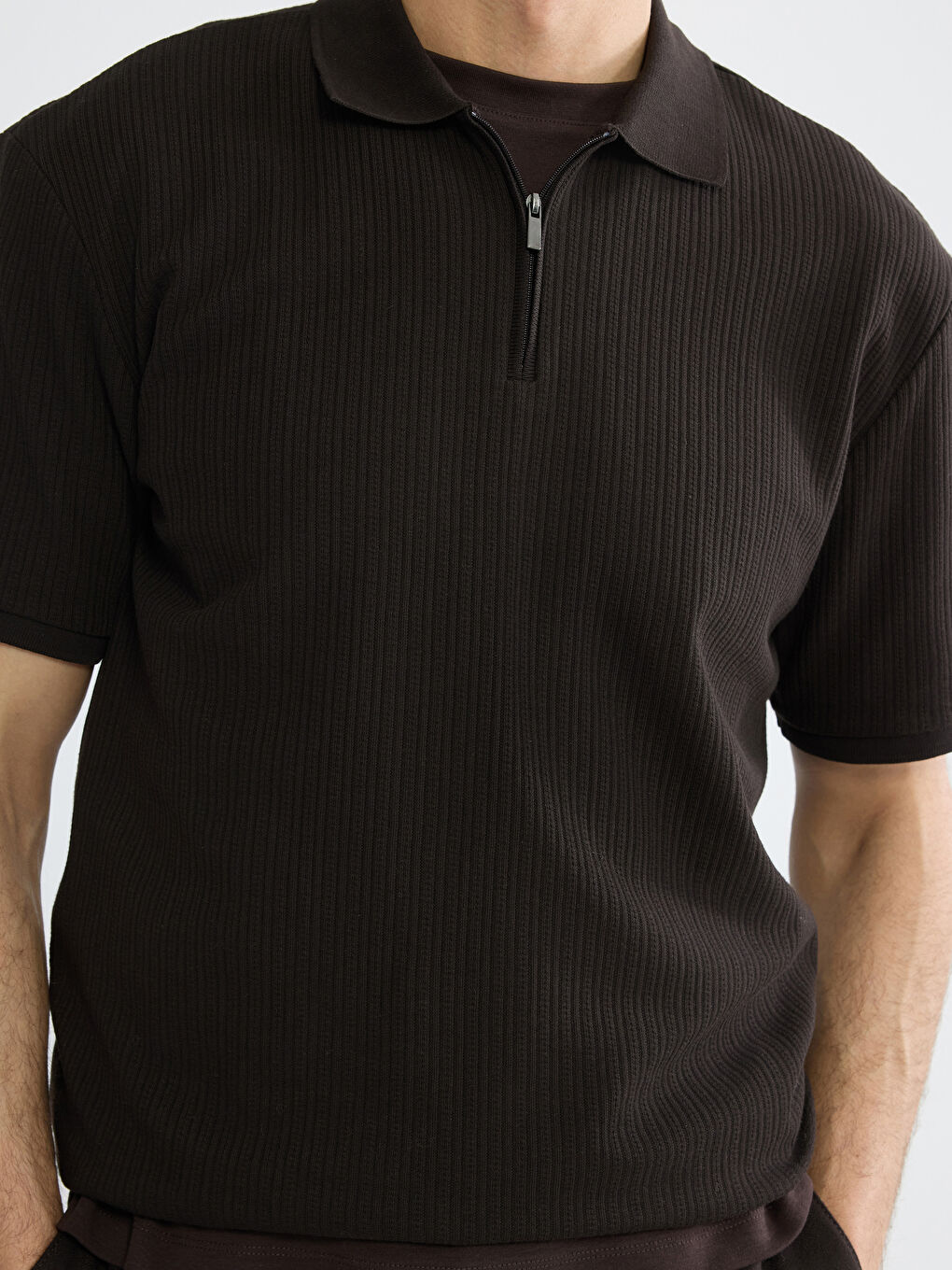 Kahverengi Polo Yaka Fitilli Erkek Triko Tişört-2