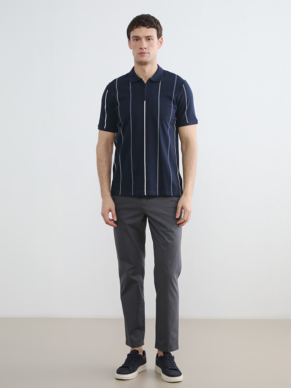 T-shirt Homme à Rayures en Piqué avec Col Polo-1