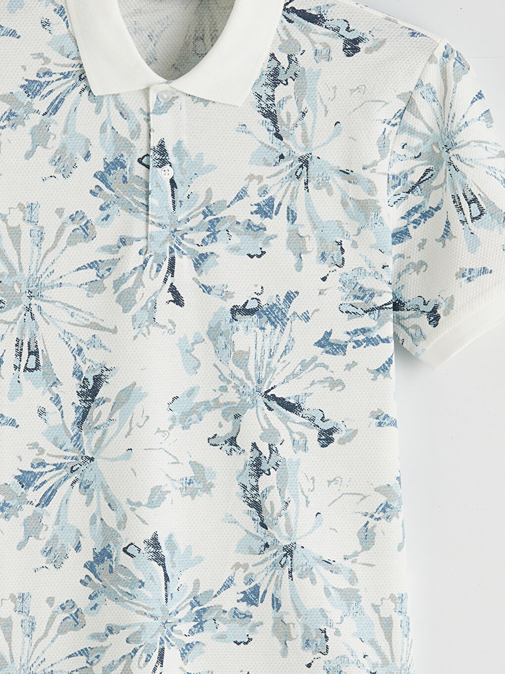 Мъжка тениска с поло яка и шарка от пике плат.-5