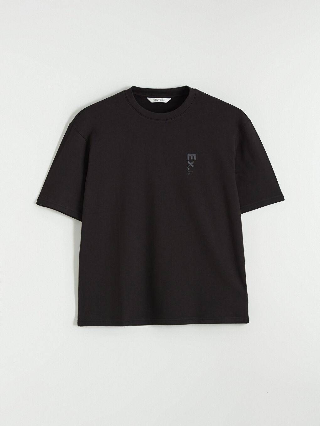 მამაკაცები შავი მაისურები და ზედები-4