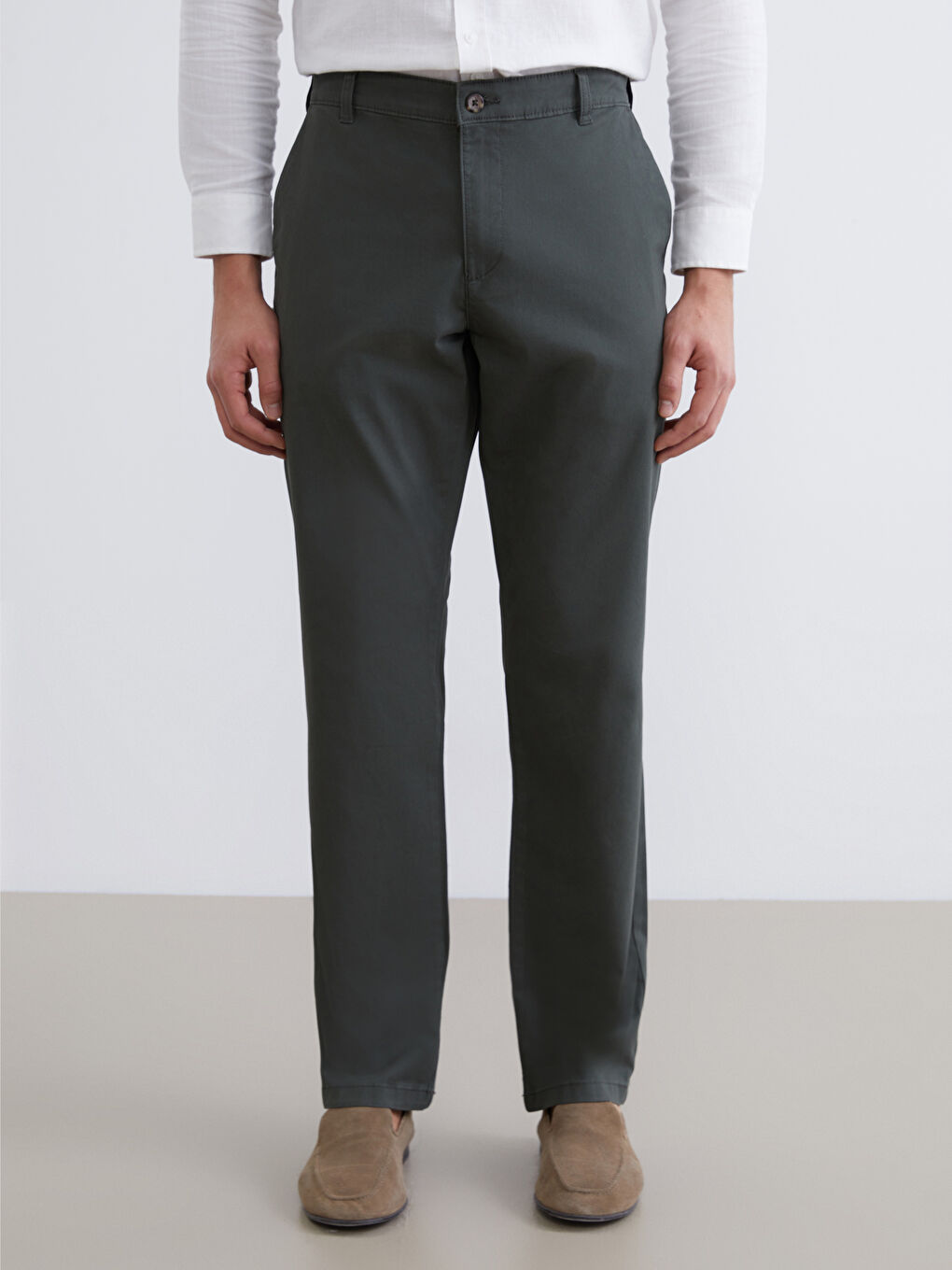 Standard Fit Gabardine Men's Chino Trousers-1