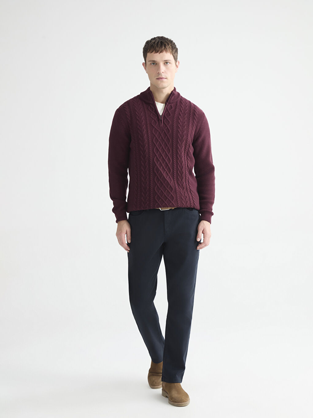 Muške pantalone regularnog kroja chino