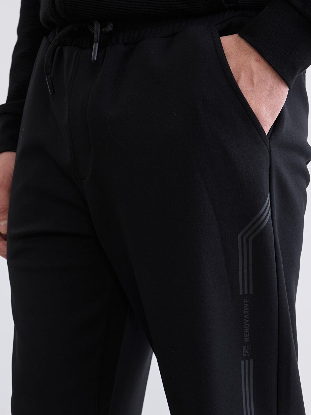 Siyah Standart Kalıp Erkek Jogger Eşofman Altı	-3
