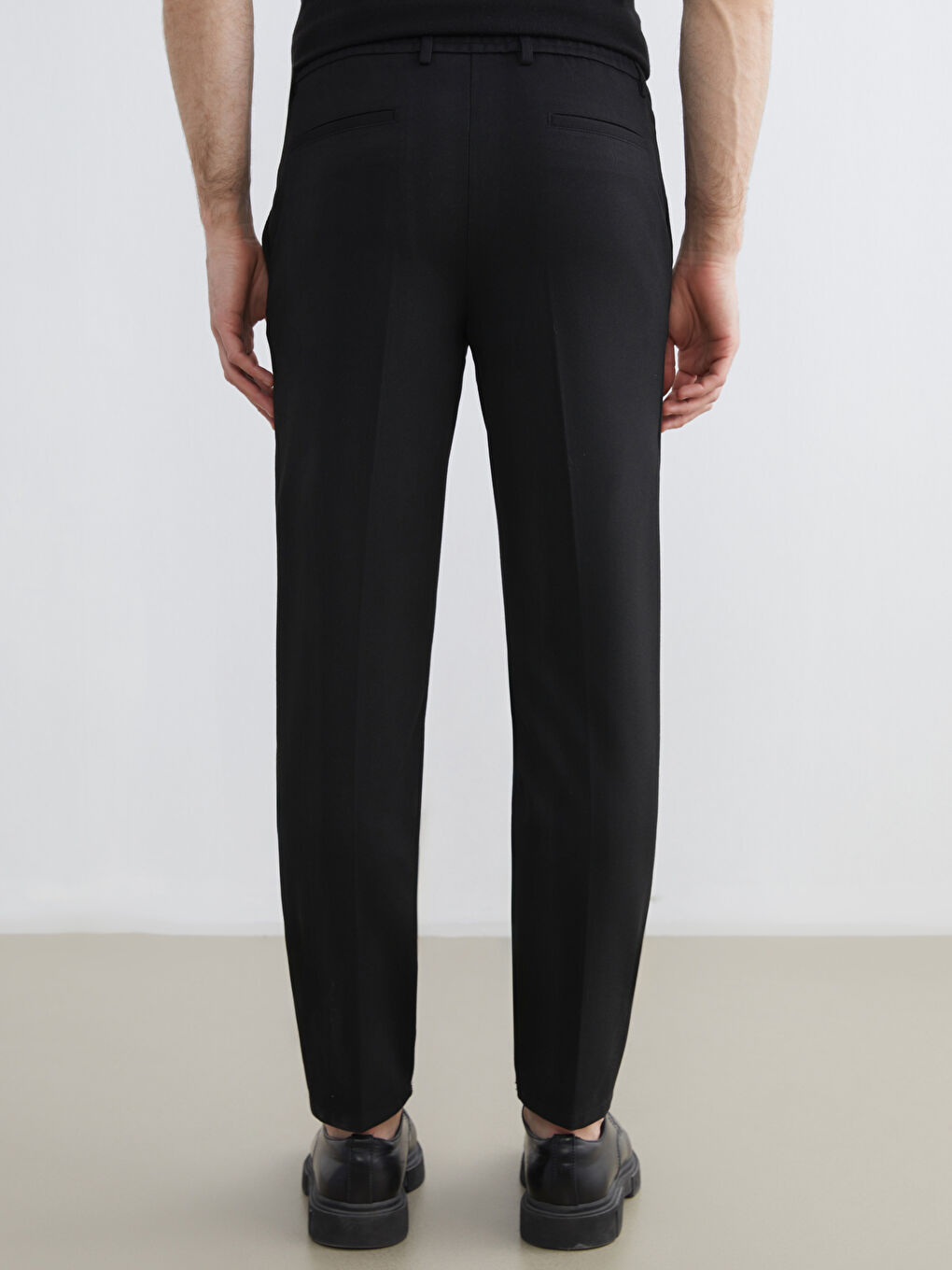 Siyah Standart Kalıp Erkek Pantolon-3