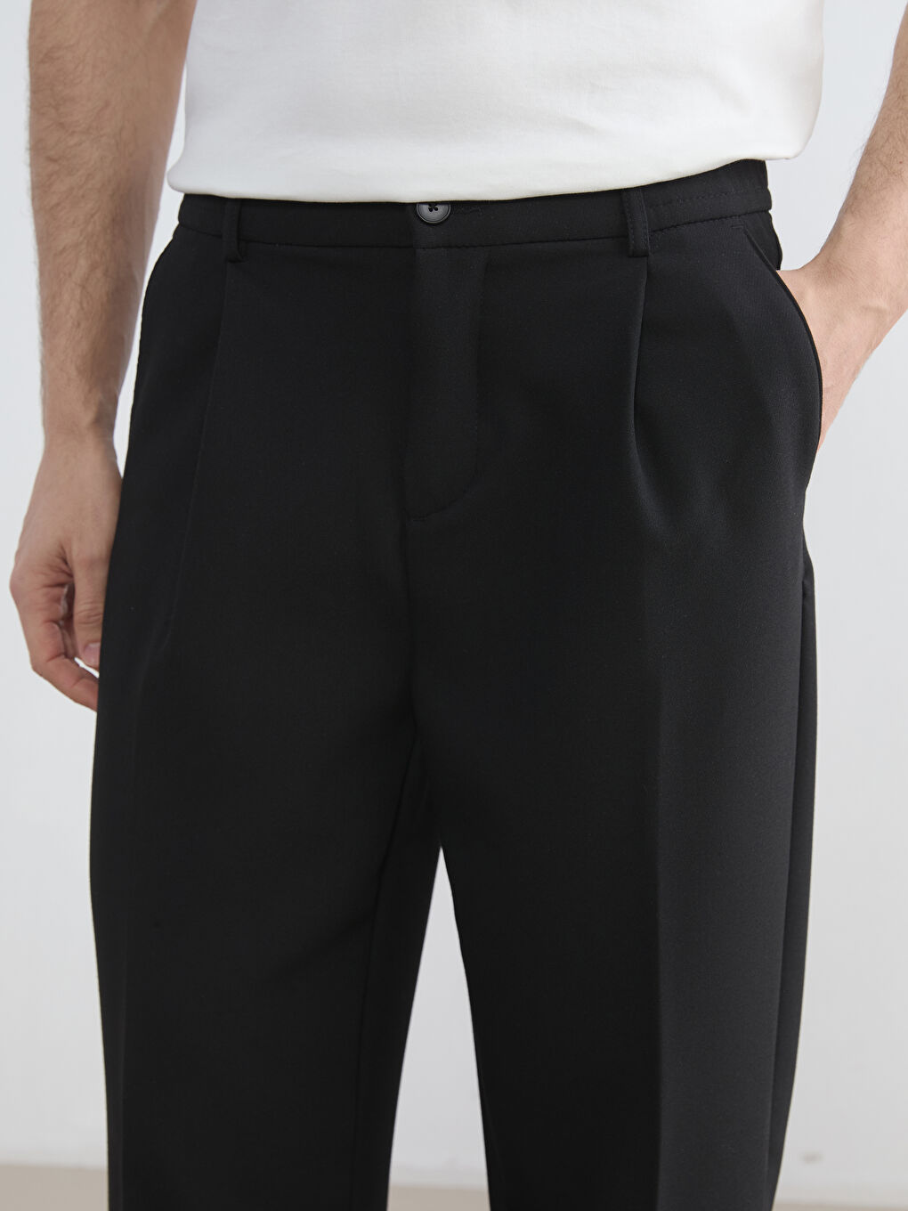 Siyah Rahat Kalıp Erkek Pantolon-2