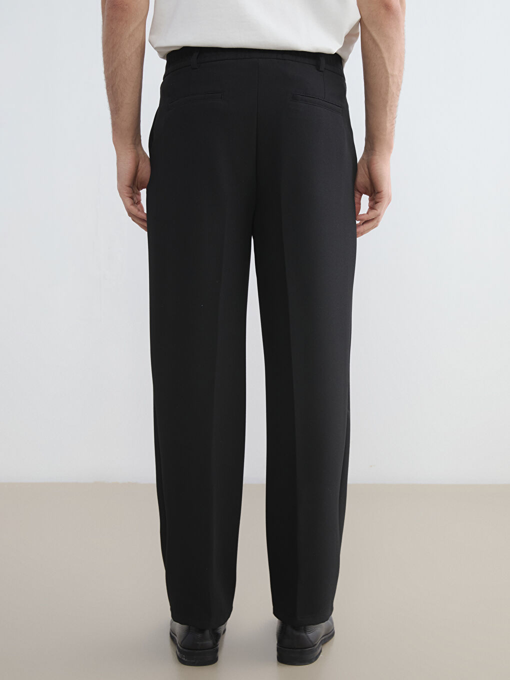 Siyah Rahat Kalıp Erkek Pantolon-3