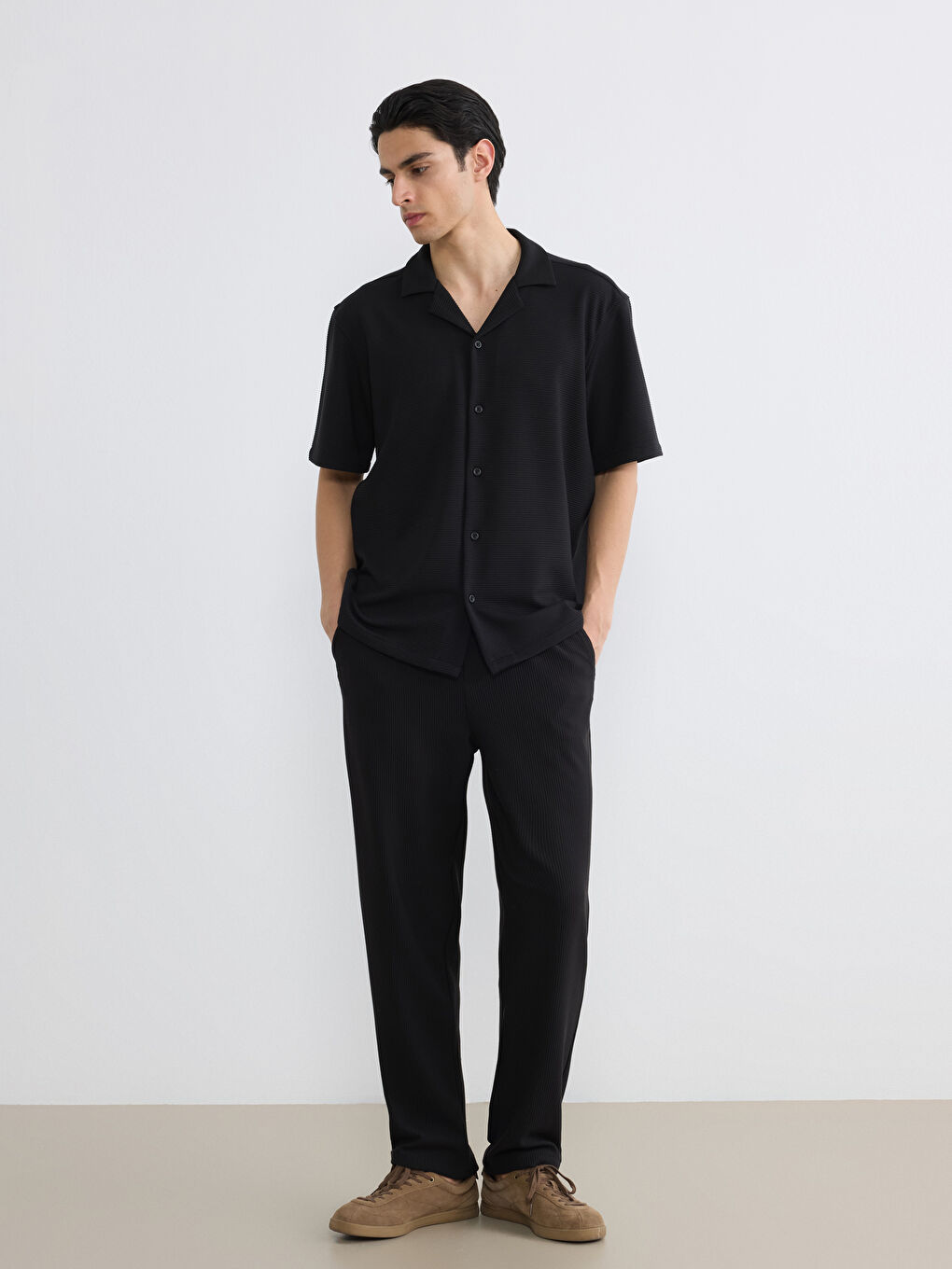 Men's Regular Fit Ribbed Trousers