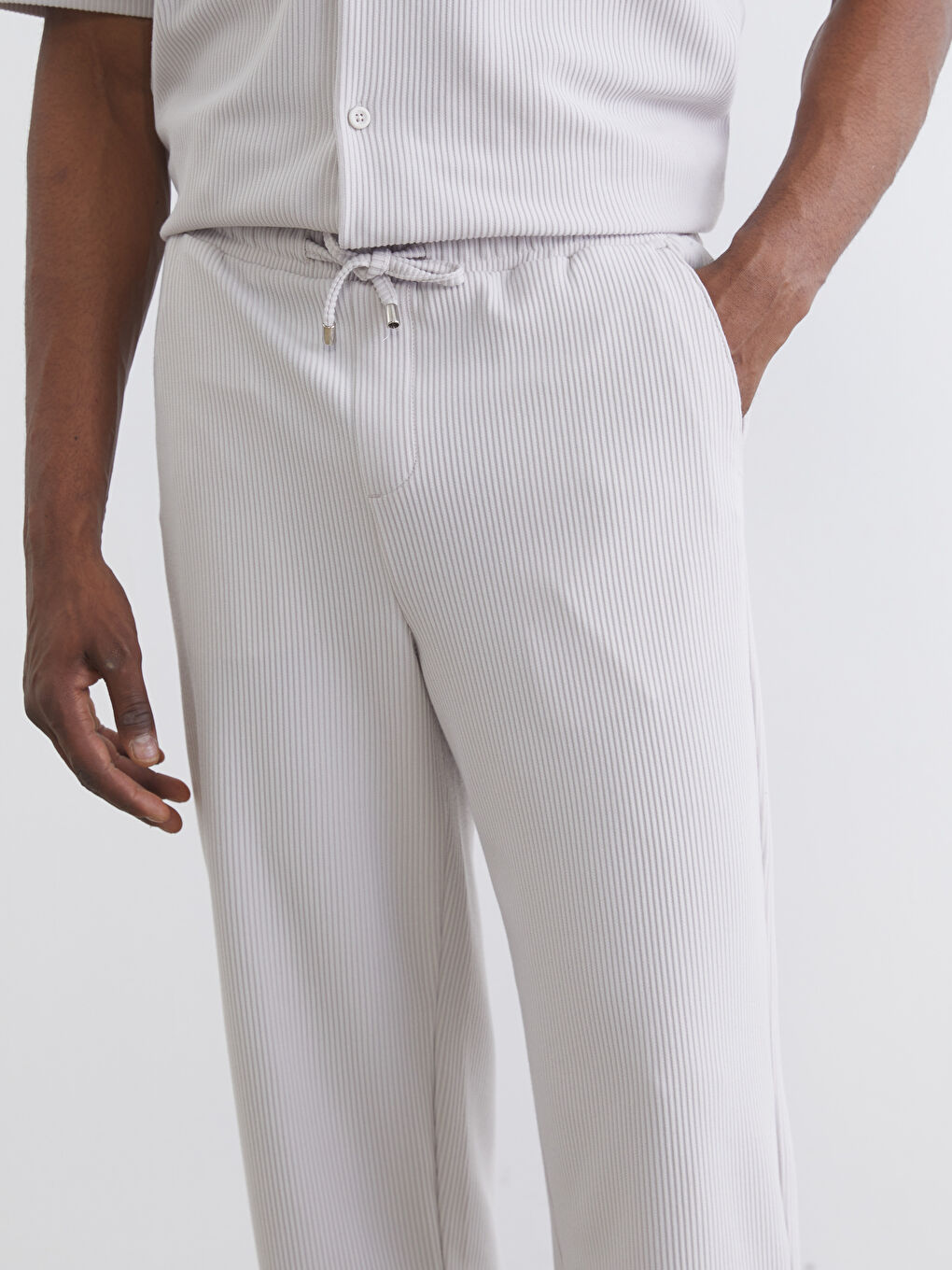 Bej Standart Kalıp Fitilli Erkek Pantolon-2