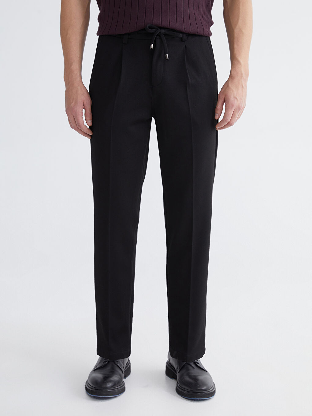 Siyah Standart Kalıp Erkek Pantolon-1