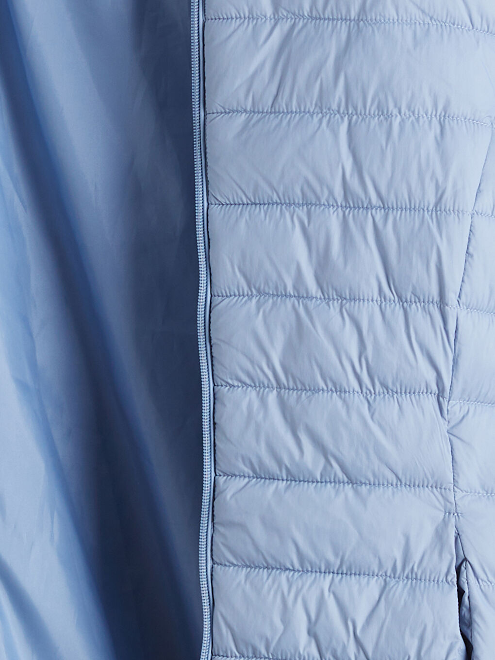 Mavi Kapüşonlu Kadın Şişme Mont-6