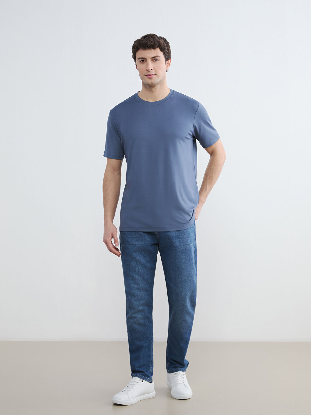 تي شيرت رجالي بكول مدور-2