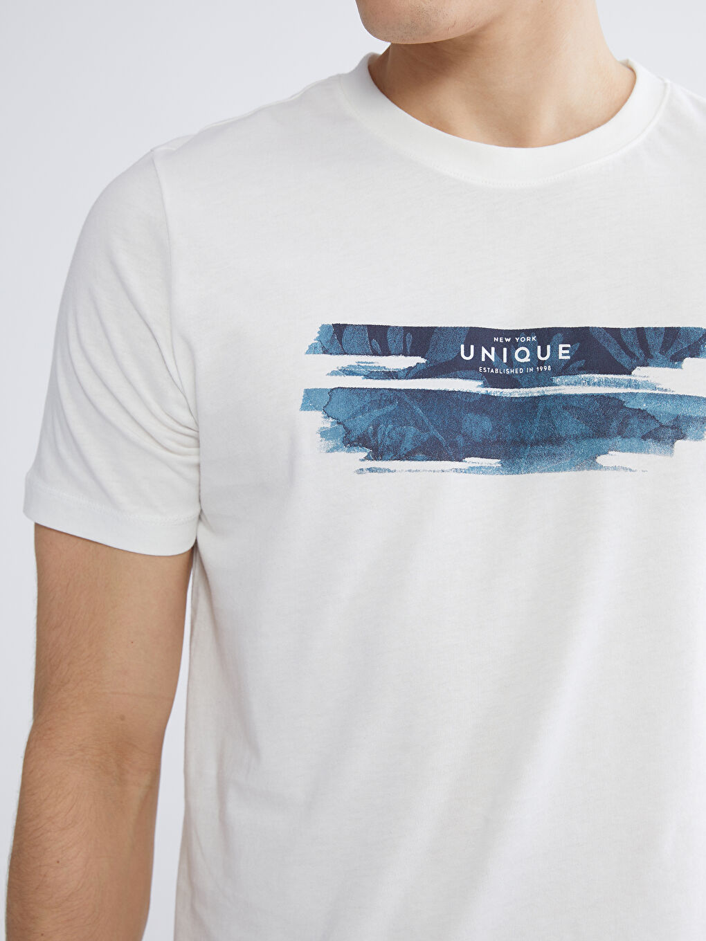 Ekru Bisiklet Yaka Baskılı Penye Erkek Tişört-2