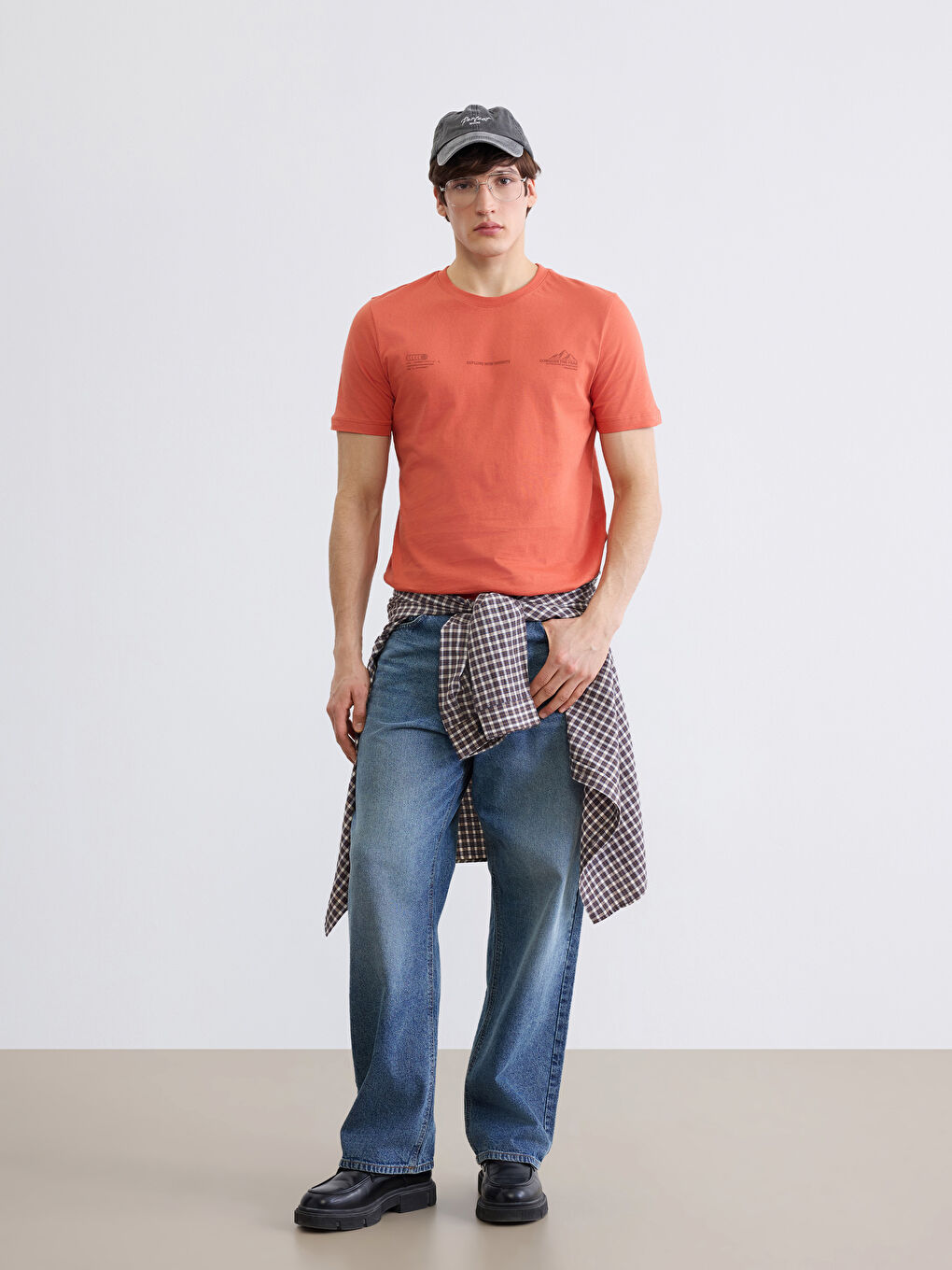 Turuncu Bisiklet Yaka Baskılı Penye Erkek Tişört-1