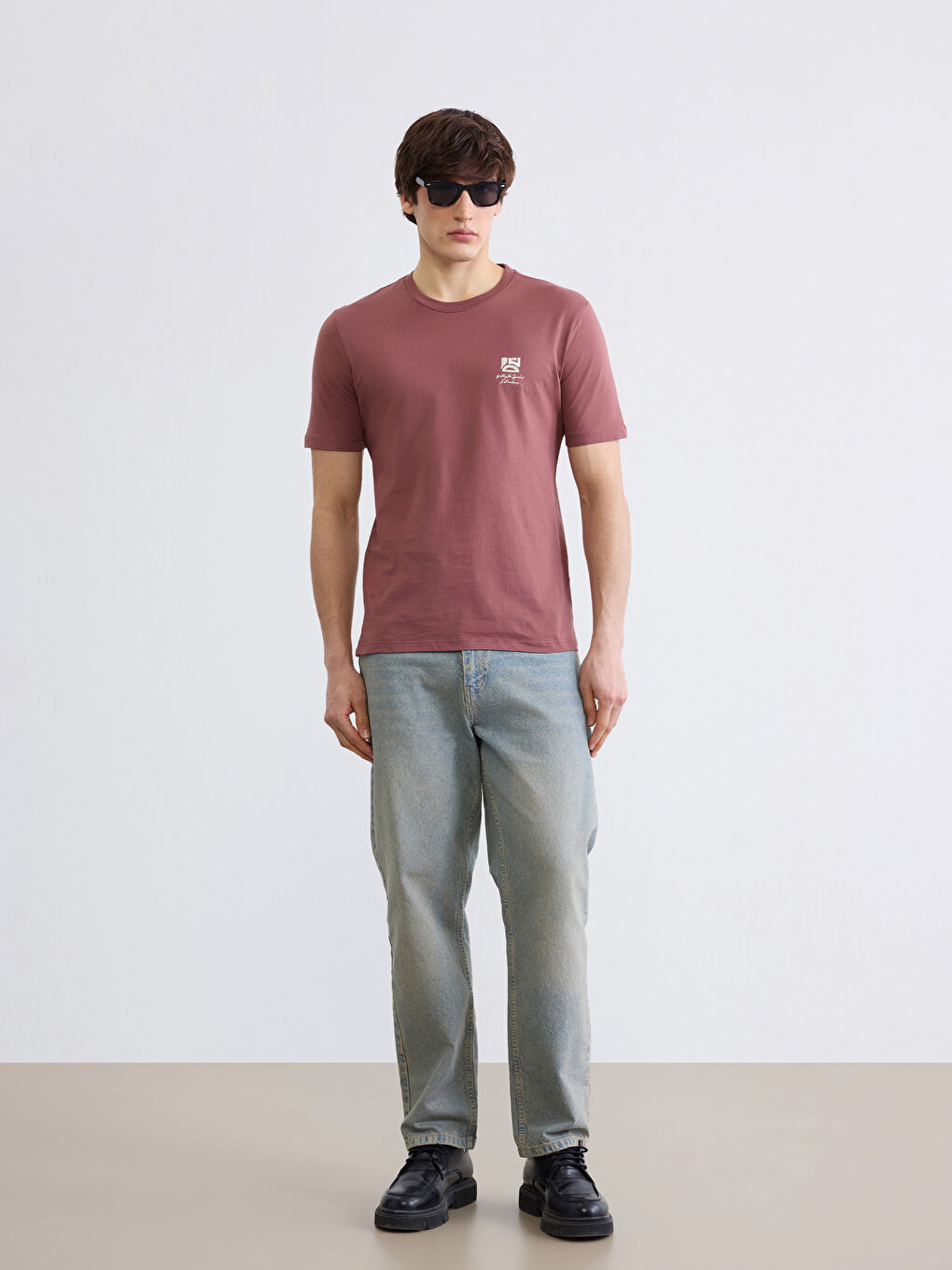 Pembe Bisiklet Yaka Baskılı Penye Erkek Tişört-1