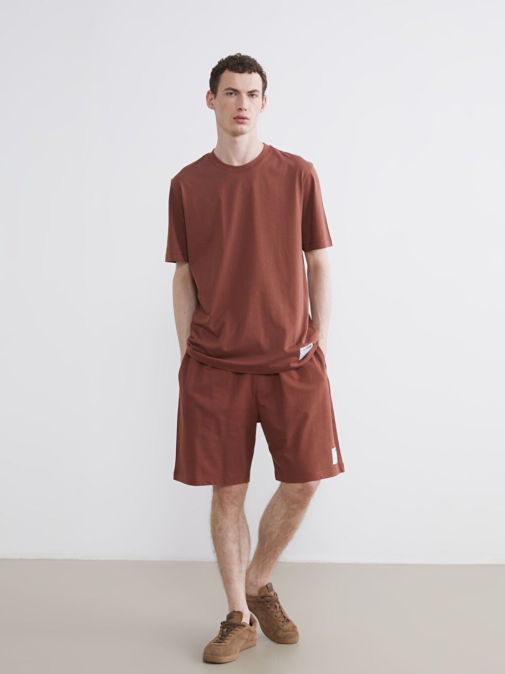 Kahverengi Bisiklet Yaka Erkek Tişört-1