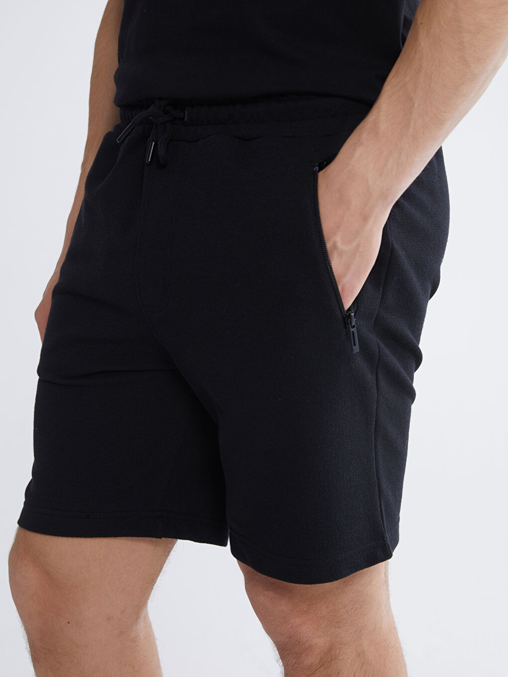 Siyah Standart Kalıp Erkek Pike Şort-3