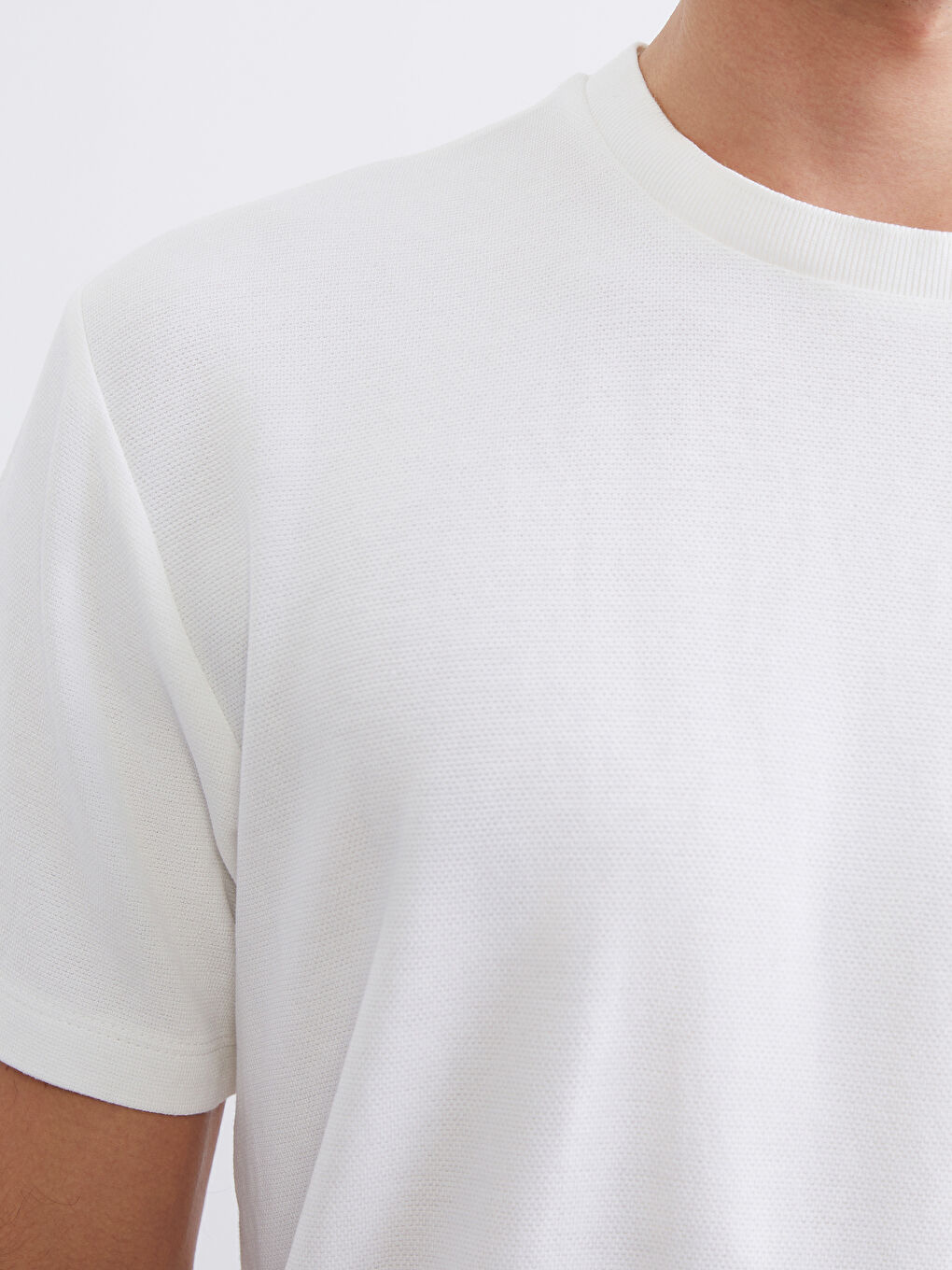 Ekru Bisiklet Yaka Erkek Tişört-2