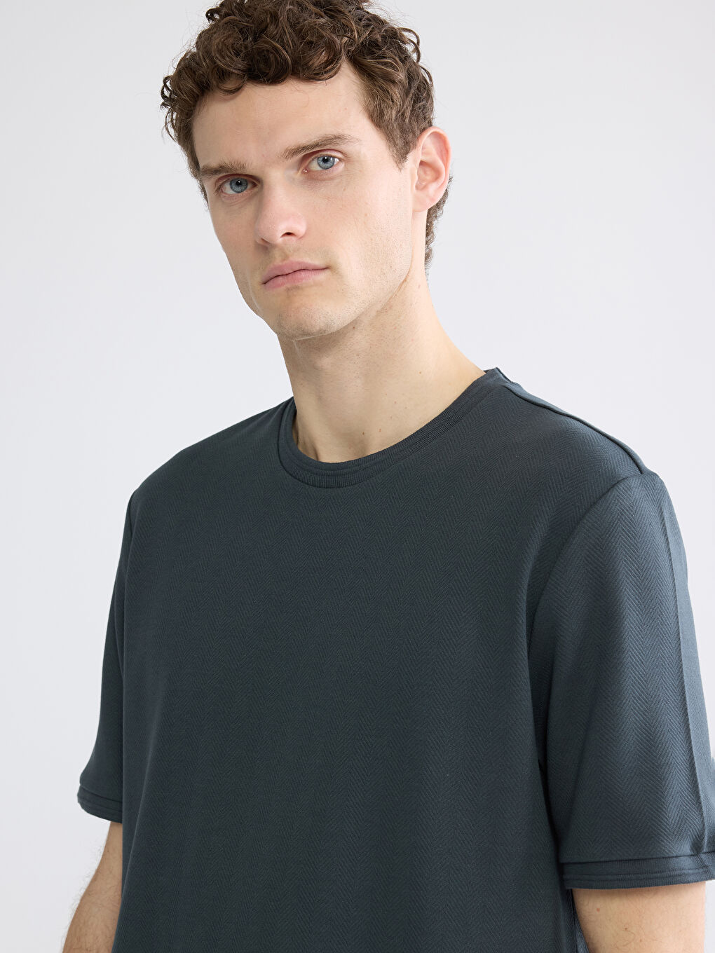 Antrasit Bisiklet Yaka Erkek Tişört