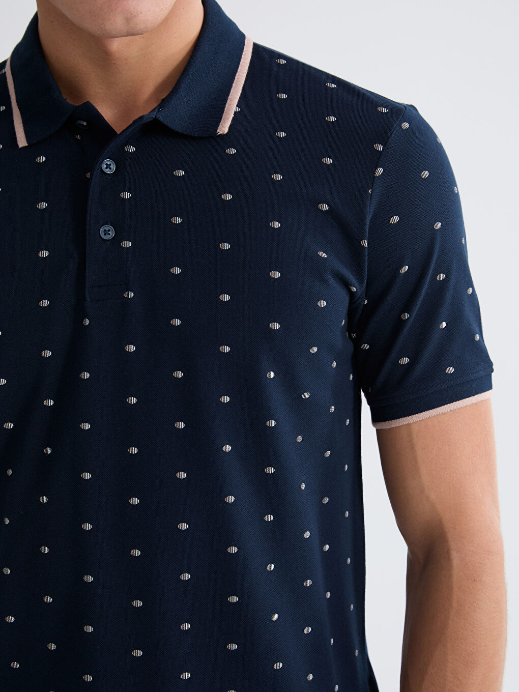 Футболка мужская узорчатая пике с воротником поло-2