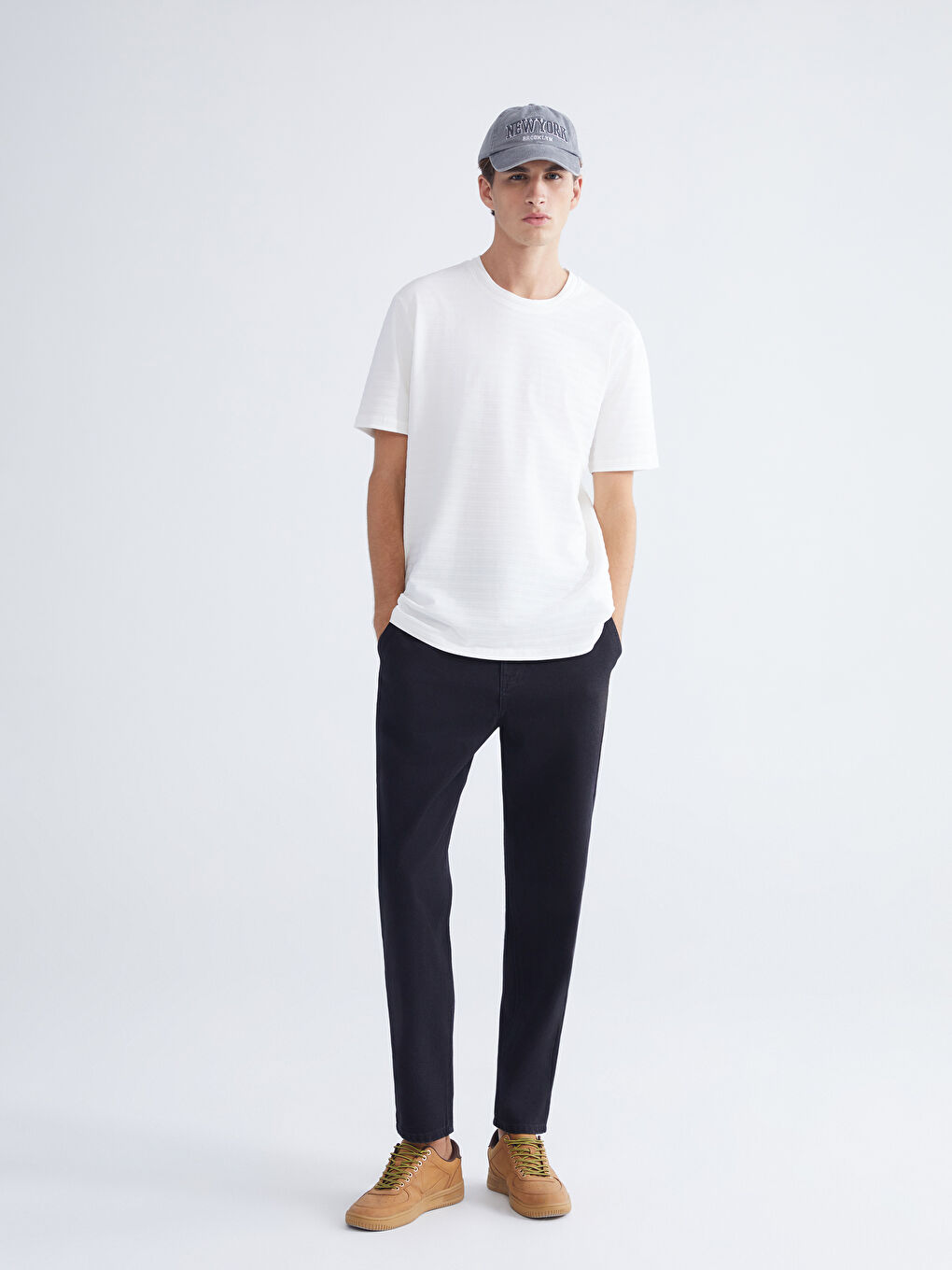 تيشيرت ياقة دائرية للرجال-1