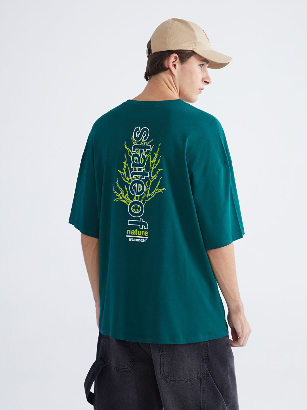 تيشيرت رجالي برقبة دائرية مطبوع من قماش جيرسي