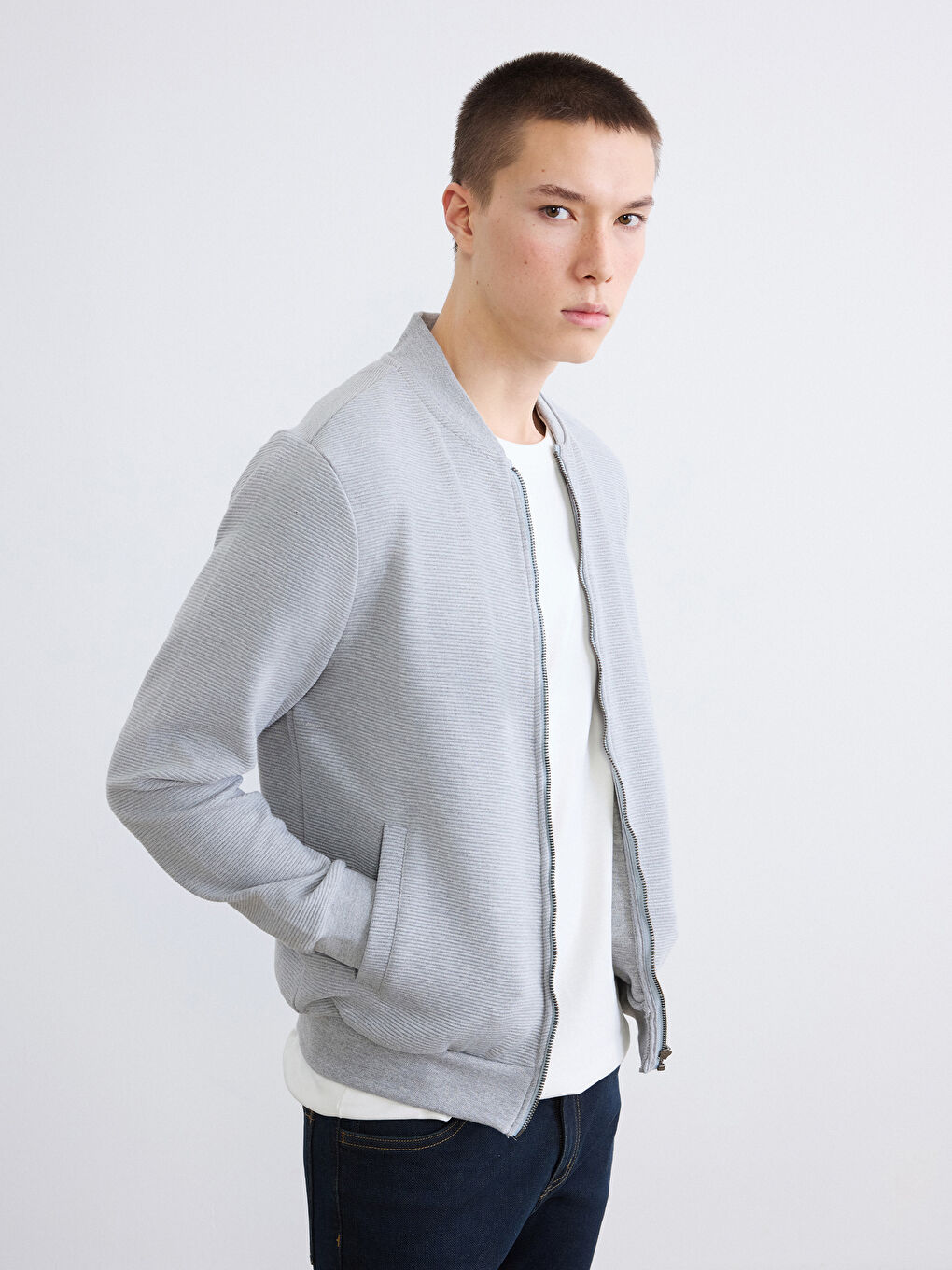 سويت شيرت بسحاب