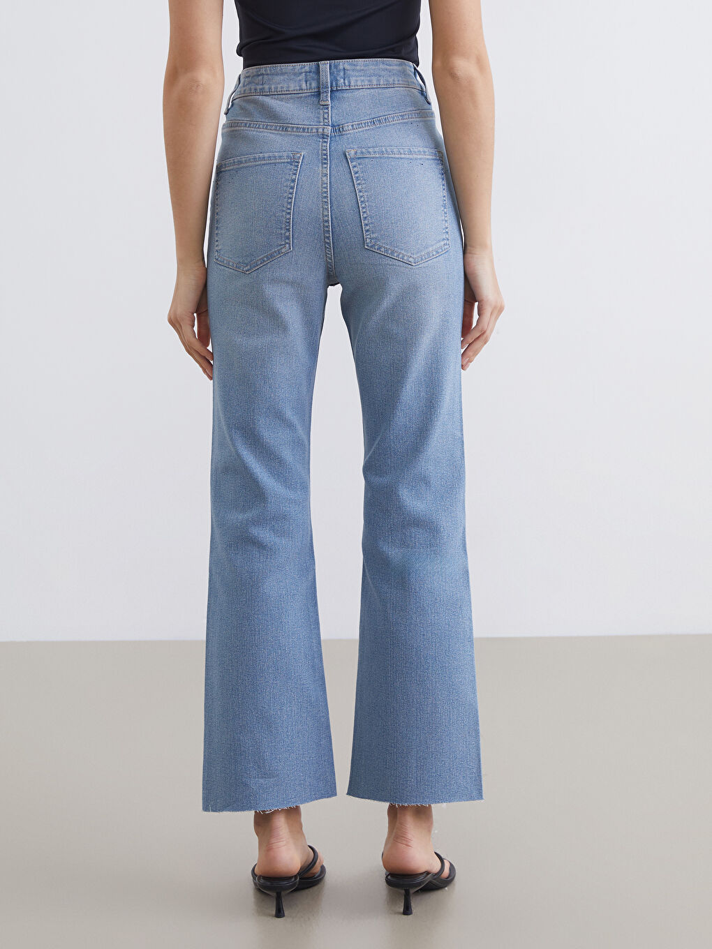 Women's Cropped Flare Jeans-3