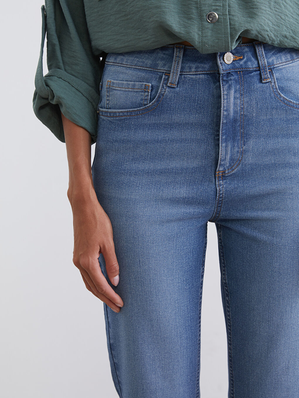 Women's Cropped Flare Jeans-2