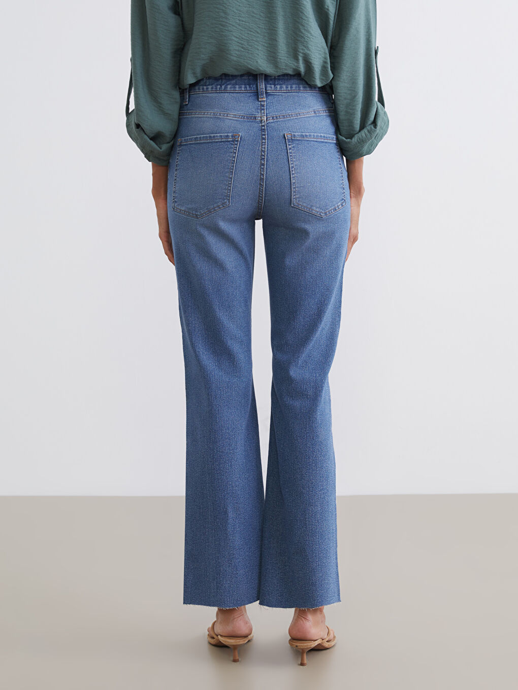 Women's Cropped Flare Jeans-3