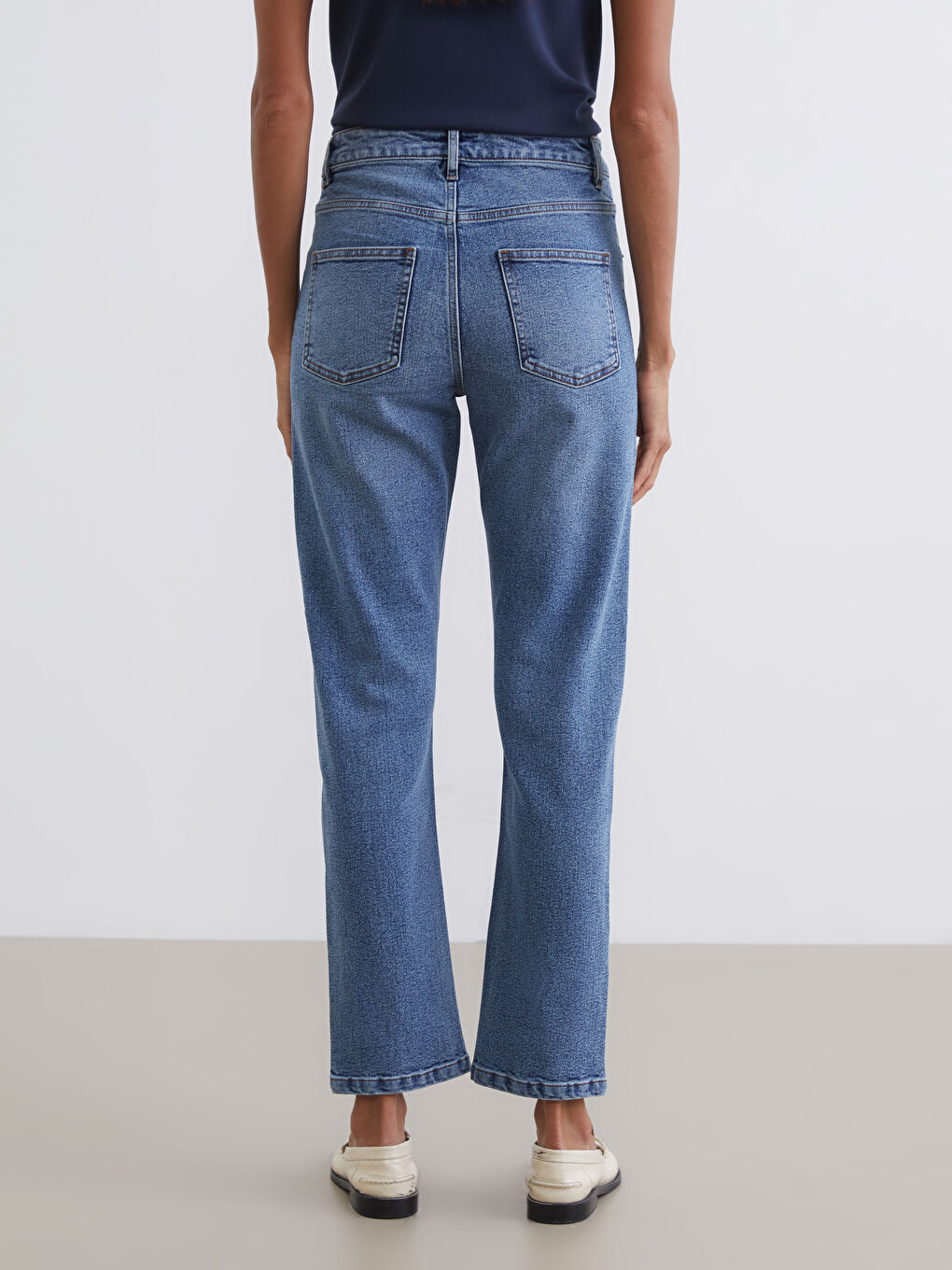 High Waist Regular Fit Women's Jeans-3