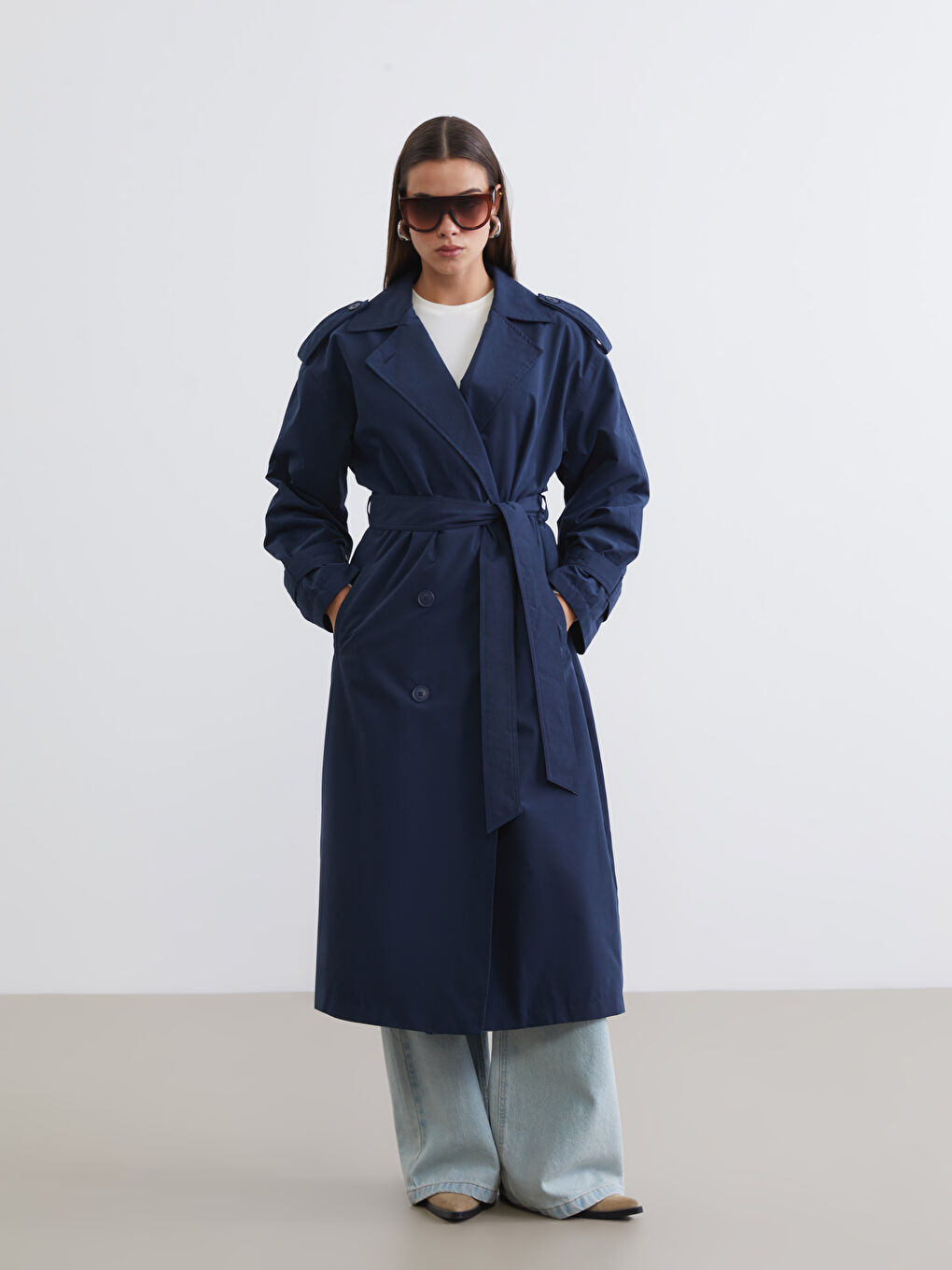 Lacivert Kruvaze Yaka Kadın Trençkot-1