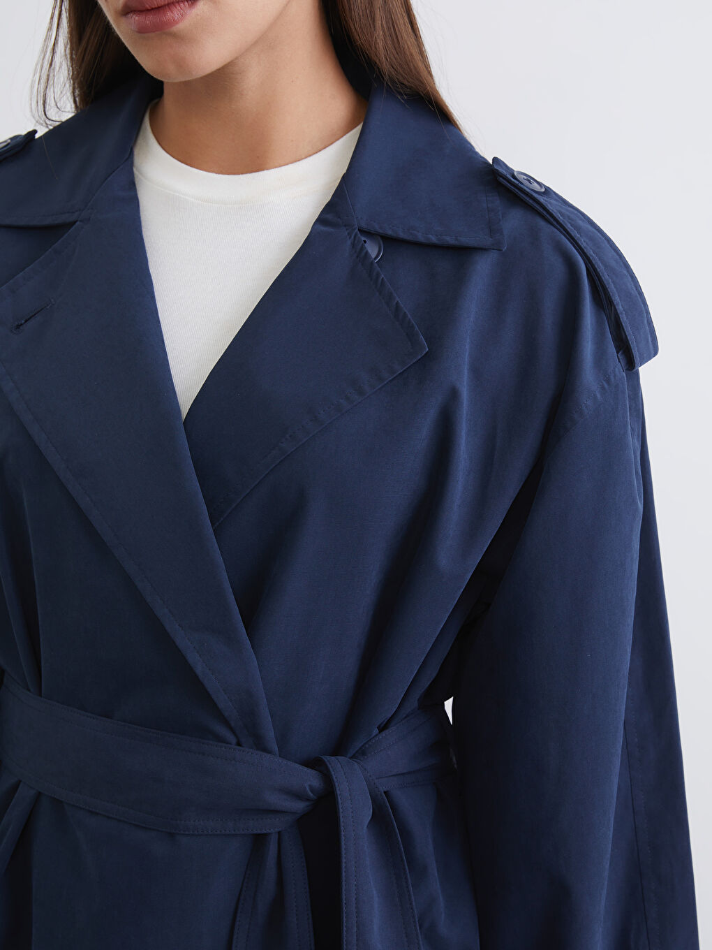 Lacivert Kruvaze Yaka Kadın Trençkot-2