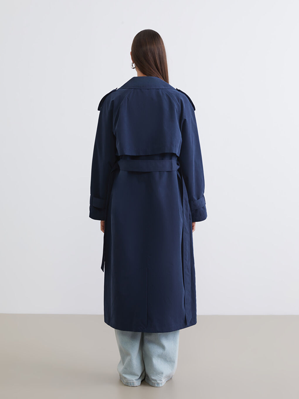 Lacivert Kruvaze Yaka Kadın Trençkot-4