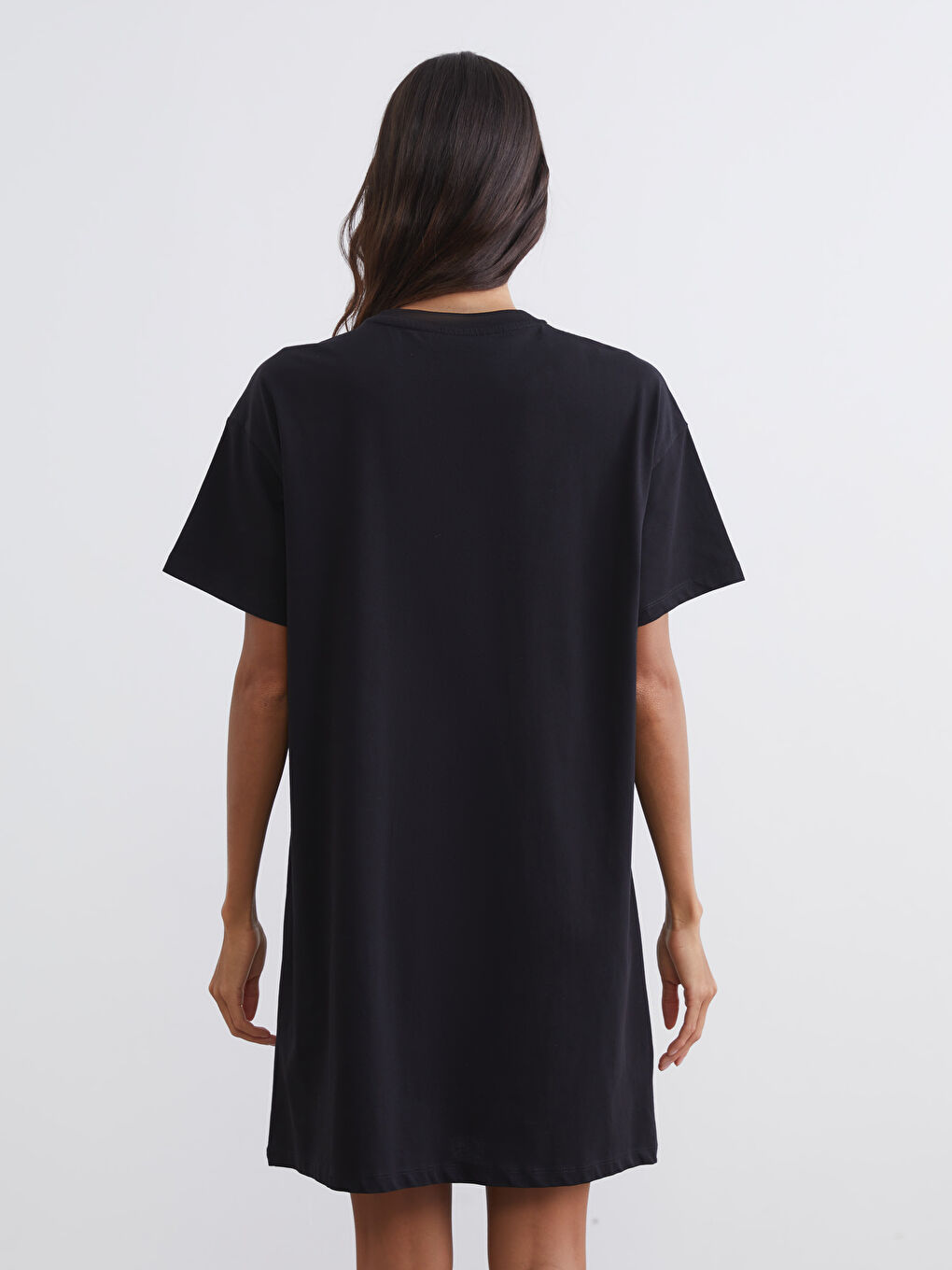 Siyah Bisiklet Yaka Baskılı Kadın Gecelik-3