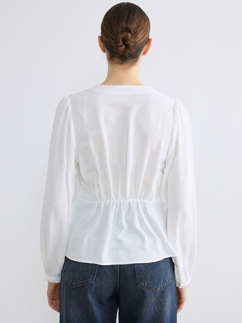 Teksturirana bluza sa V izrezom-3