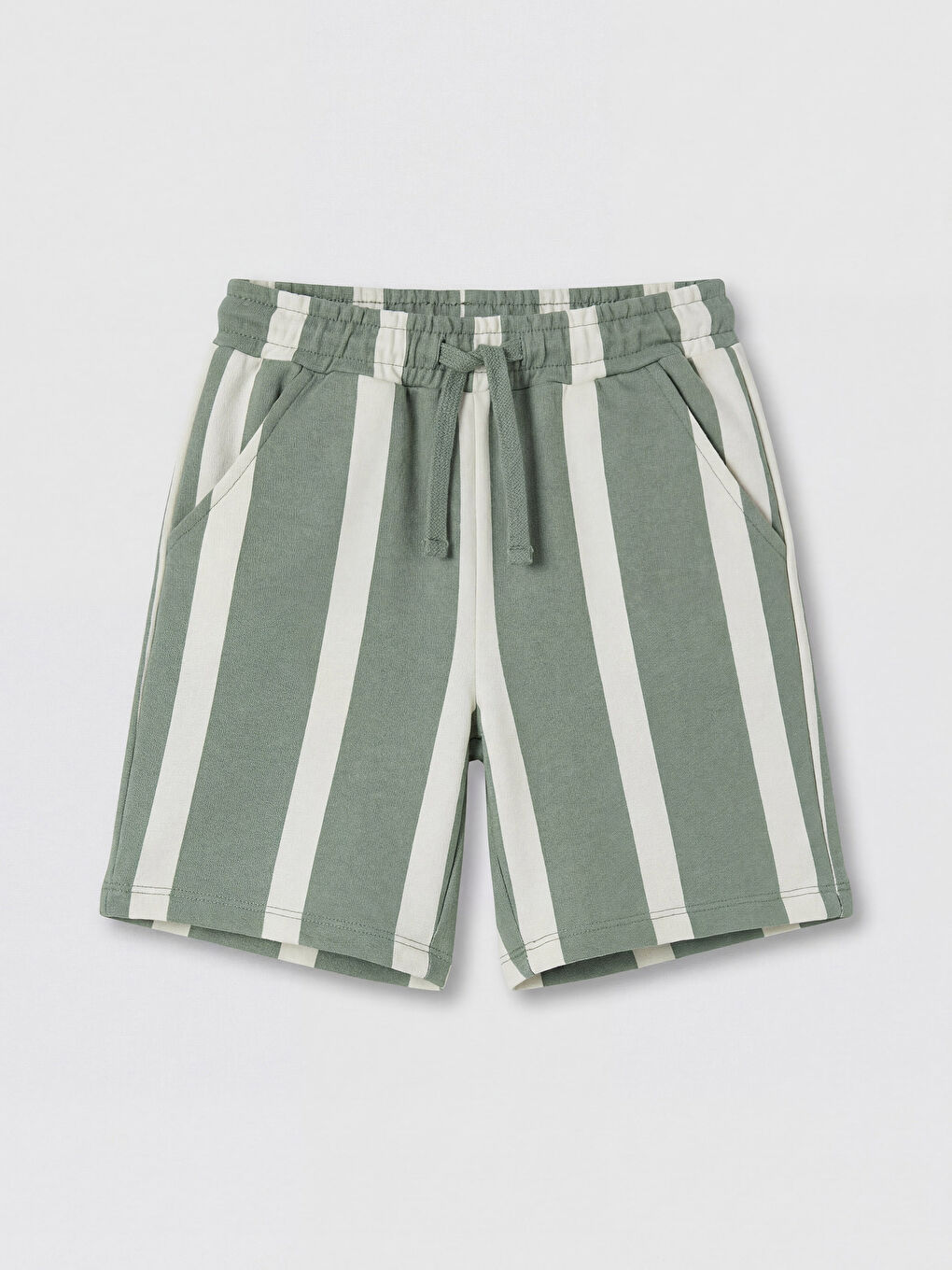 Haki Beli Lastikli ve Bağcıklı Erkek Çocuk Şort 2'li-3