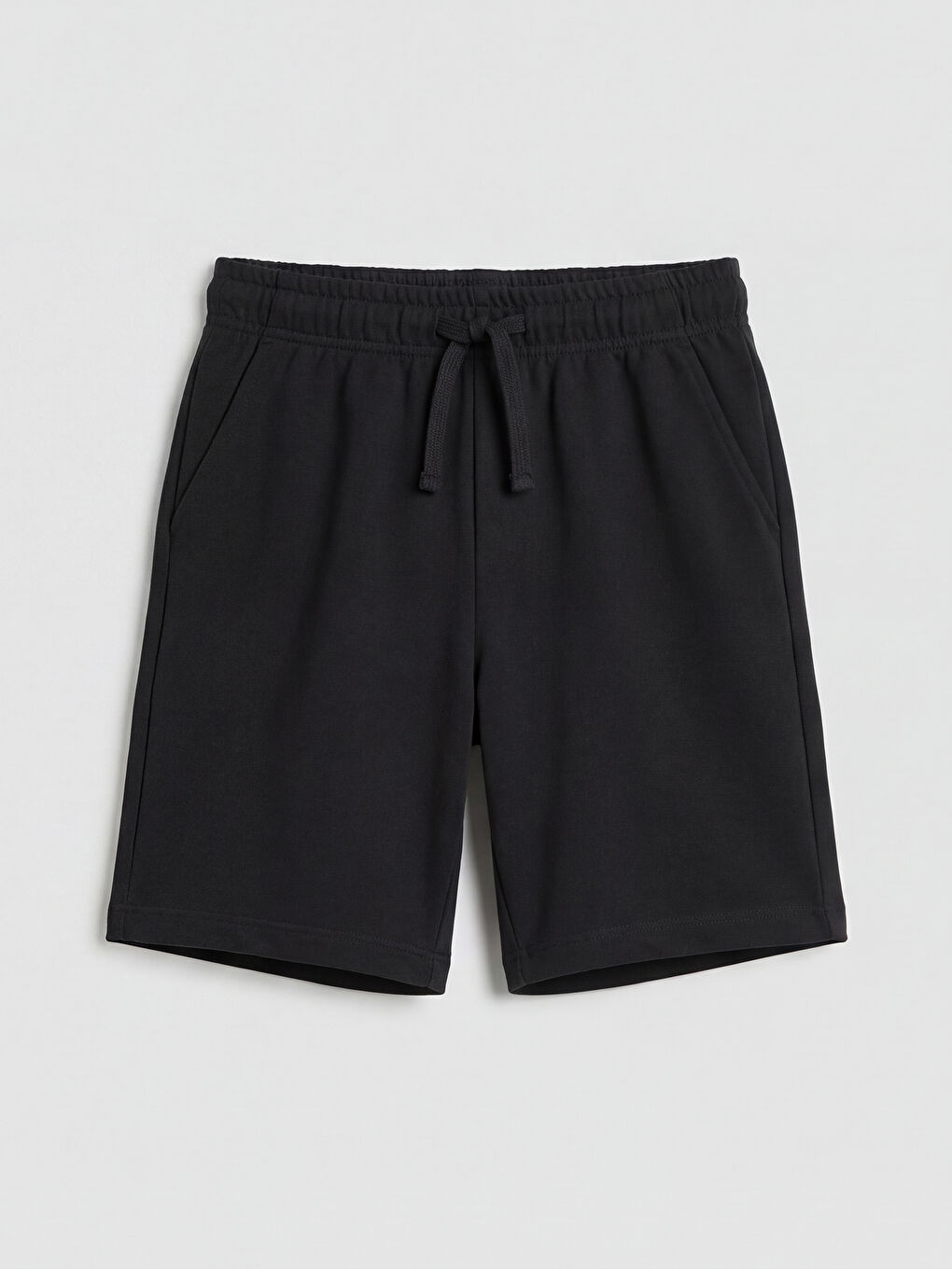 Siyah Beli Lastikli Erkek Çocuk Şort