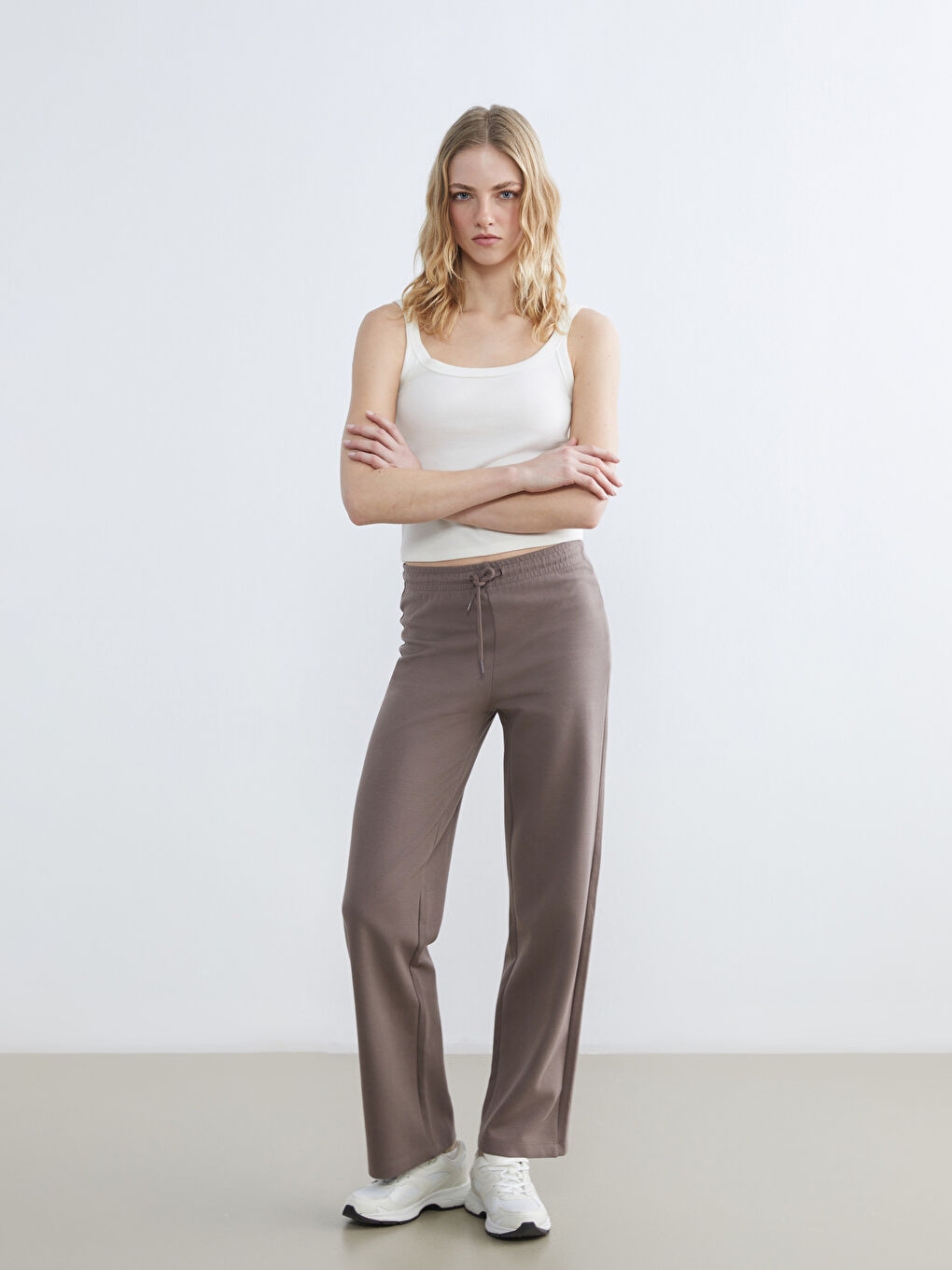 Kahverengi Beli Lastikli Geniş Paça Kadın Eşofman Altı	