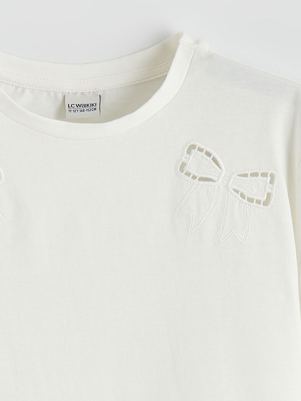 Ekru Fiyonk Nakışlı Kız Çocuk Tişört-1