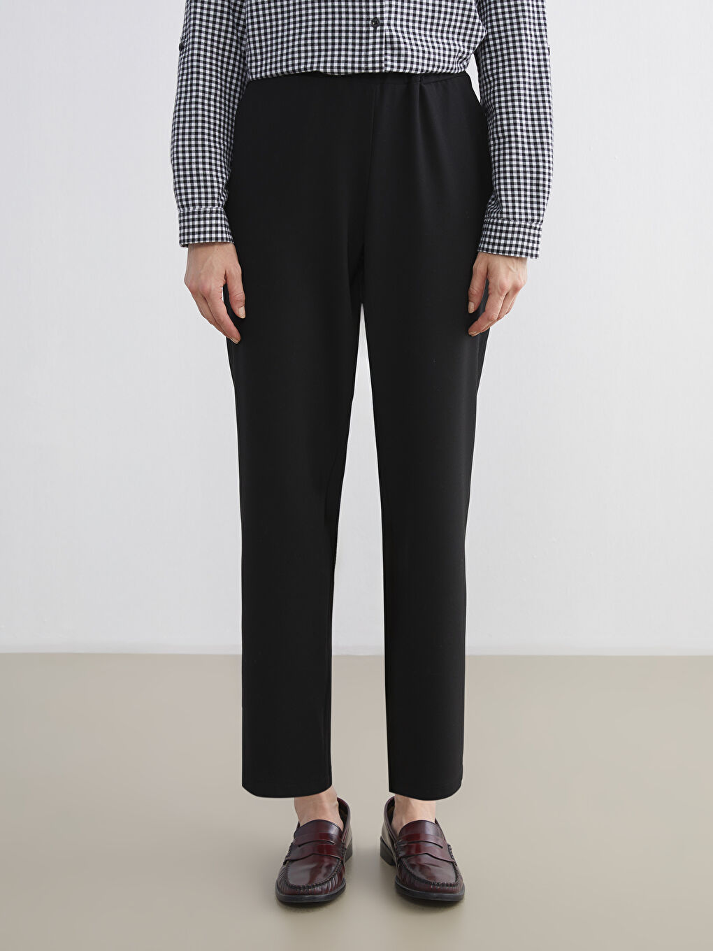 Siyah Beli Lastikli Kadın Pantolon-1