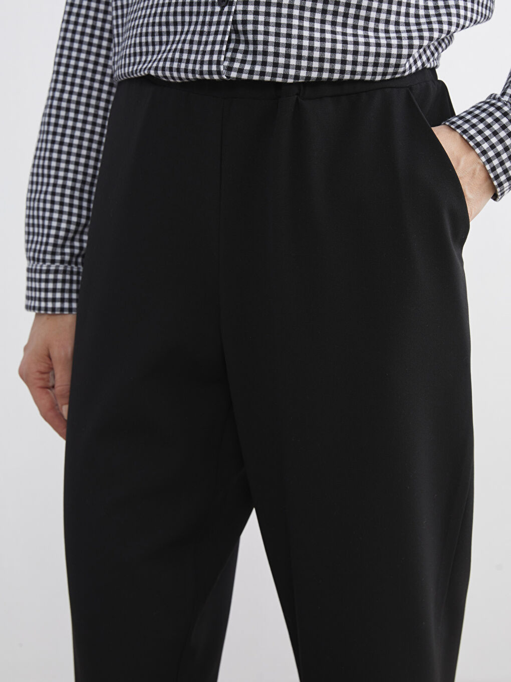 Siyah Beli Lastikli Kadın Pantolon-2