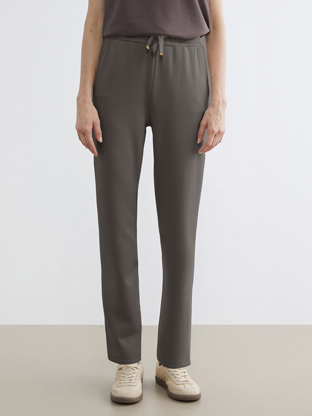 Pantalon Femme à Taille Élastiquée-1