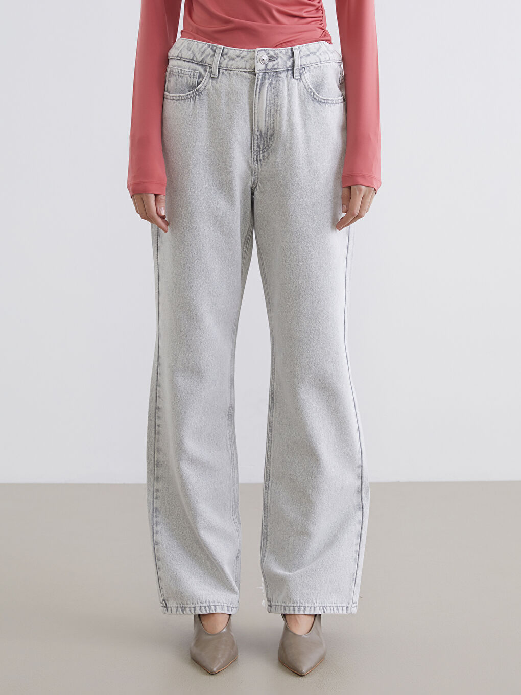 Women's Straight Fit Jeans-1