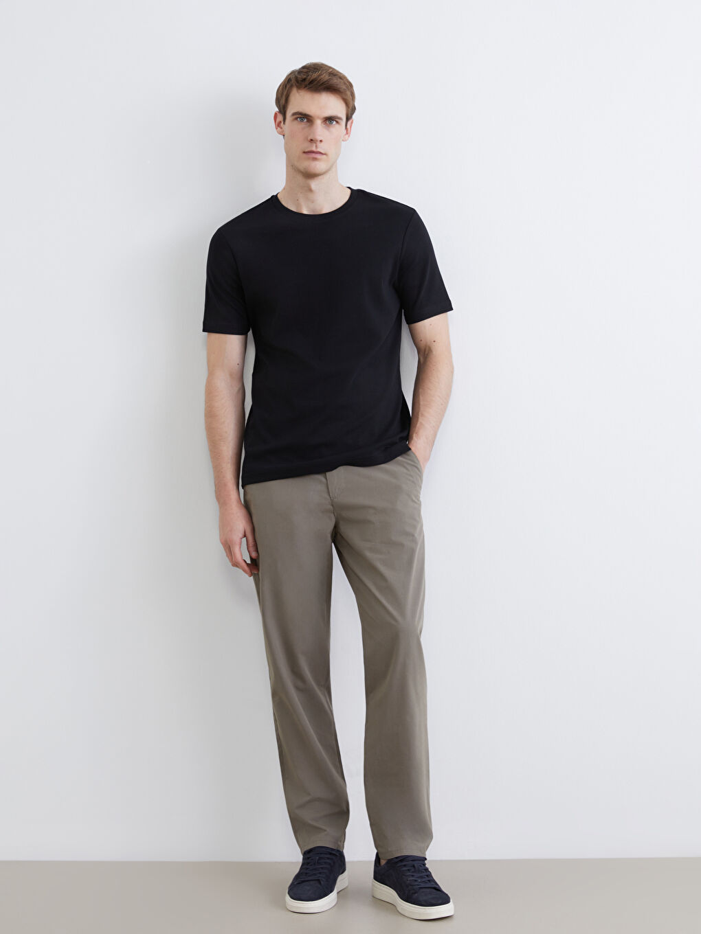 Siyah Bisiklet Yaka Erkek Tişört-1