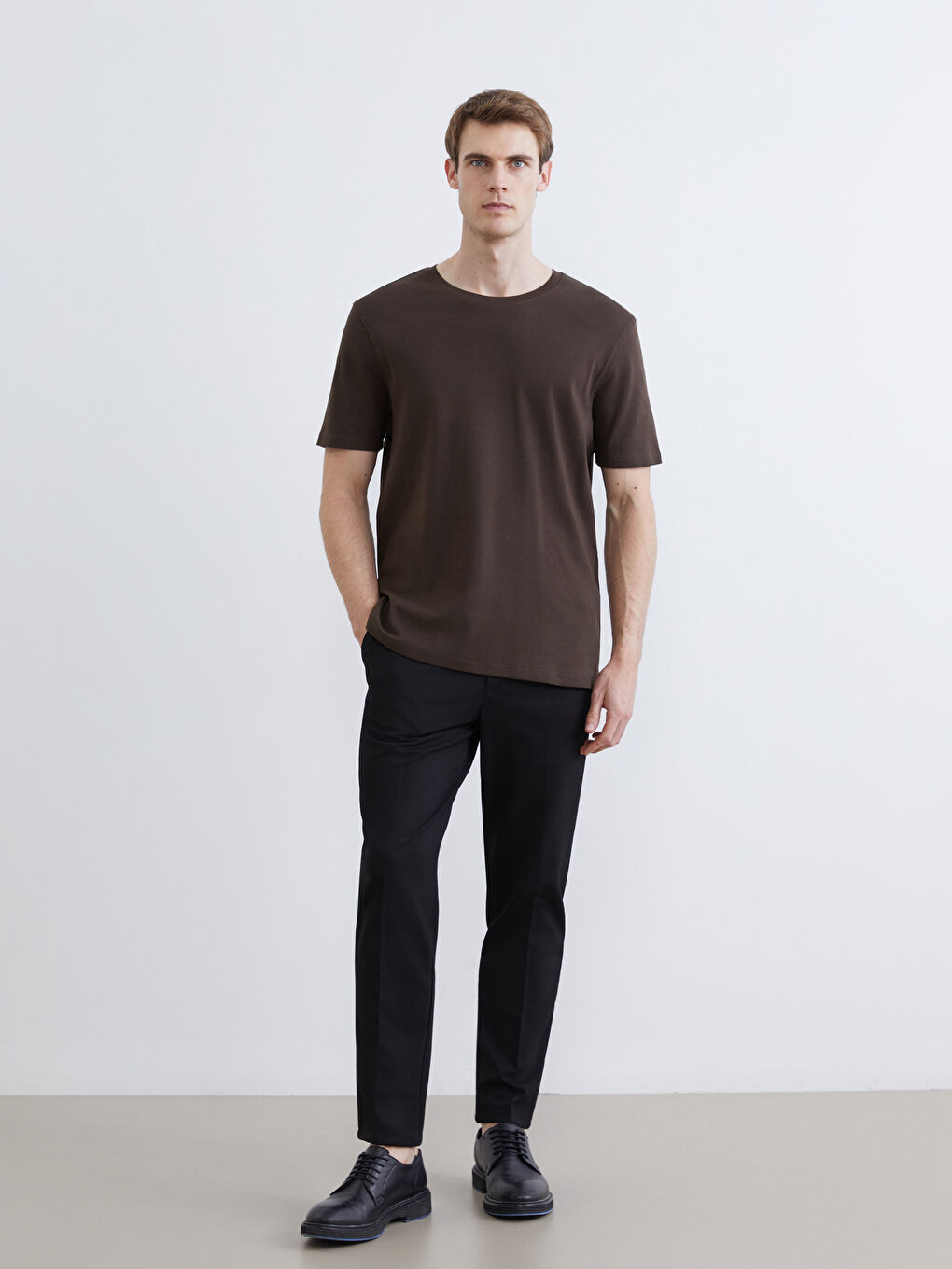 Kahverengi Bisiklet Yaka Erkek Tişört-1