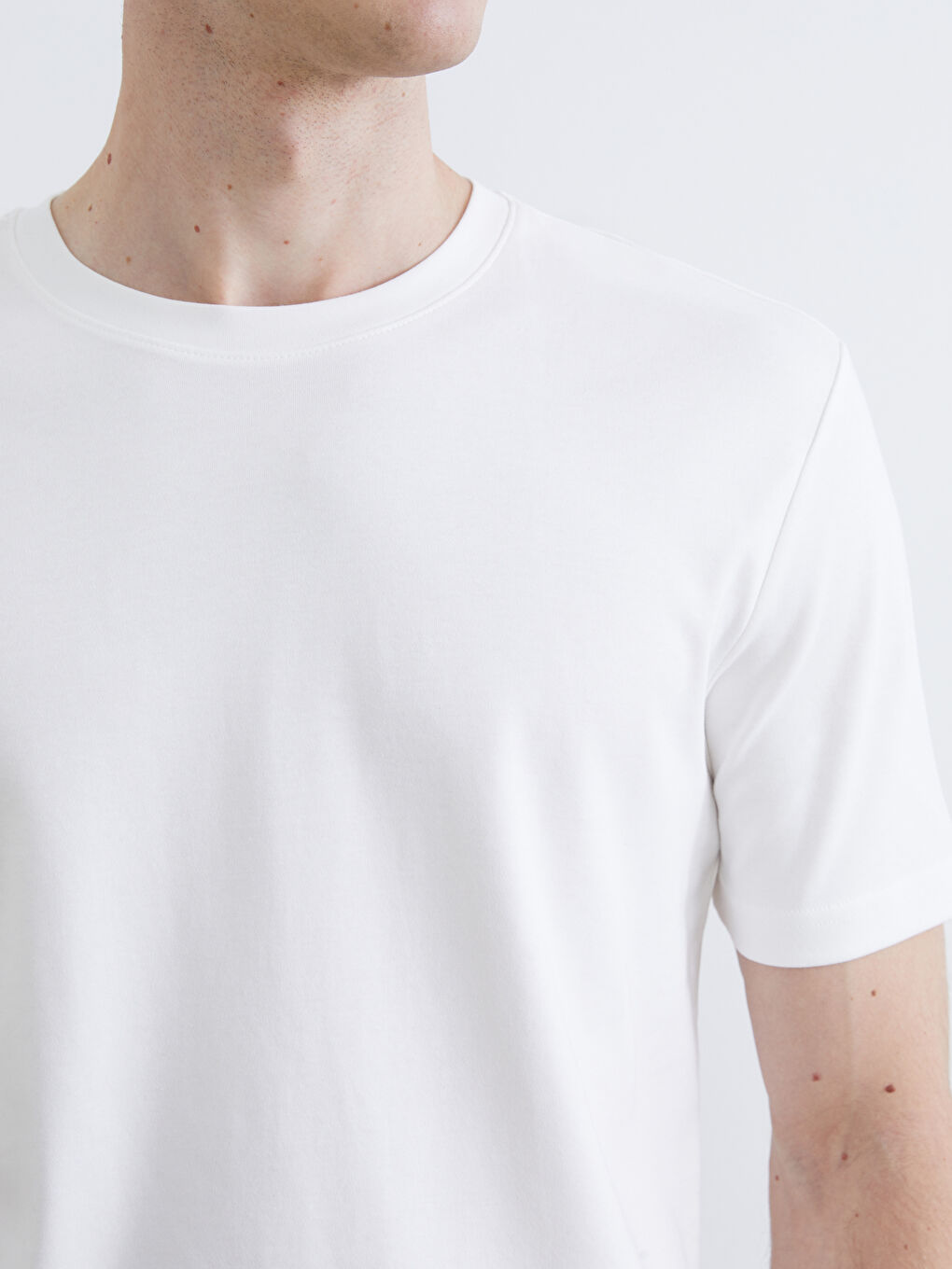 تيشيرت ياقة دائرية للرجال-2